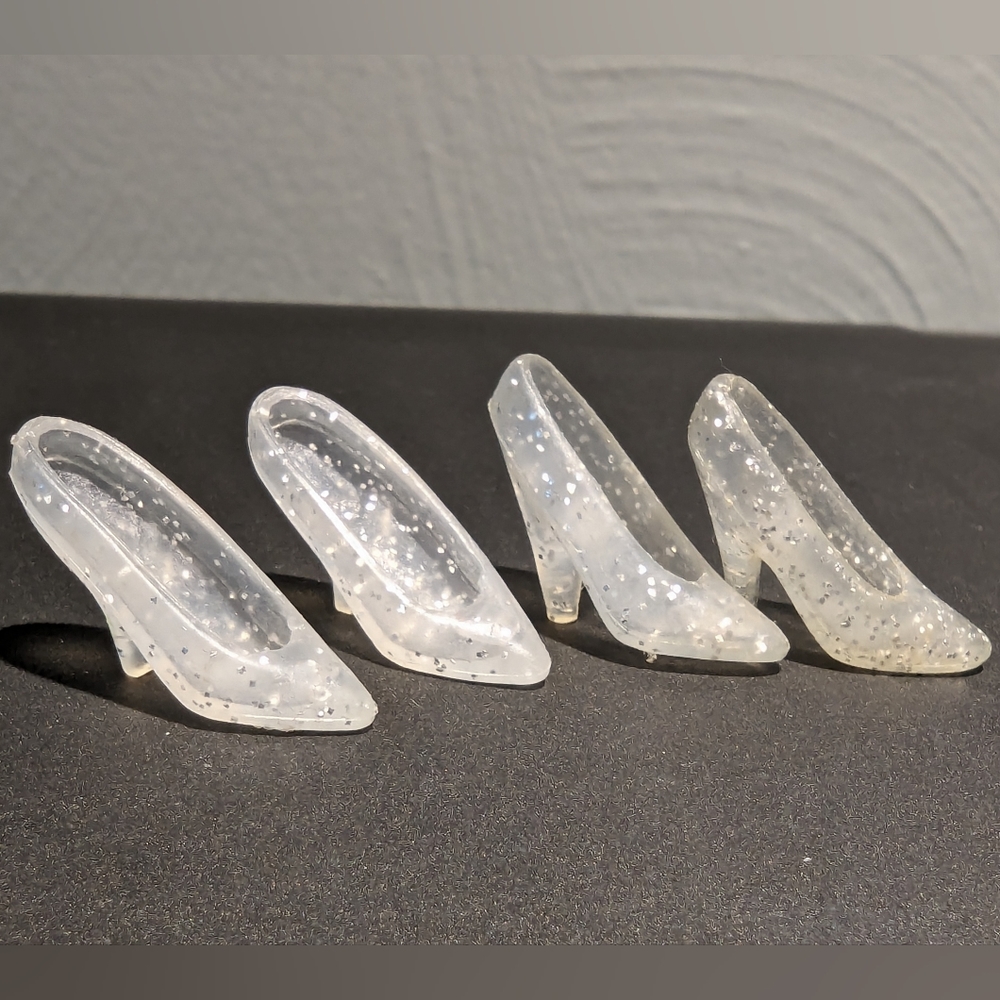 Barbie clear glitter shoes. Vintage. Glass lookalike slippers